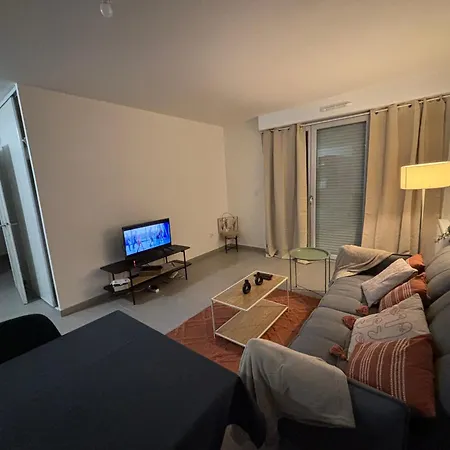 Apartamento Harmony- Three- Double Bed Flat- Garden And Free Parking Livry-Gargan